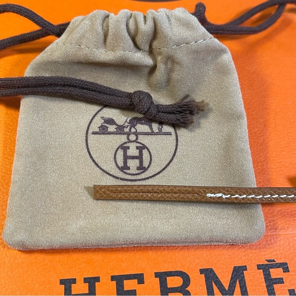 Hermes Palladium Cadena Padlock Rare #32 & Hermes Mini Clochette Epsom Bag Charm - Picture 12 of 16